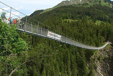 Neuer Lechweg im Lechtal mit Holzgauer Hängebrücke