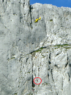 Bergung zweier Kletterer in Felswand der Törlspitze