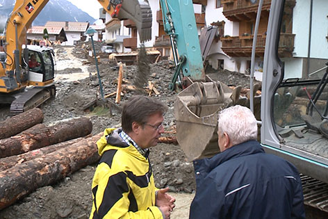 LH Günther Platter besichtigt die schweren Verwüstungen in der Gemeinde See.