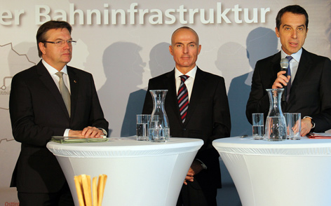 Landeshauptmann Günther Platter, Bundesminister Gerald Klug und ÖBB Vorstandsvorsitzender Christian Kern