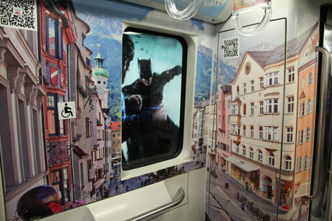 Werbung in U-Bahn in Peking