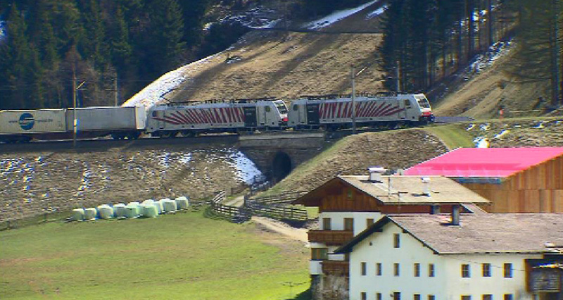 Güterzug auf der Brennerbahn