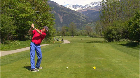 Golfspieler am Platz in Osttirol